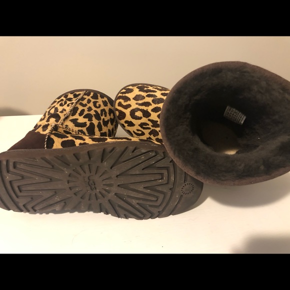 Cheetah Print Uggs - Picture 2 of 2